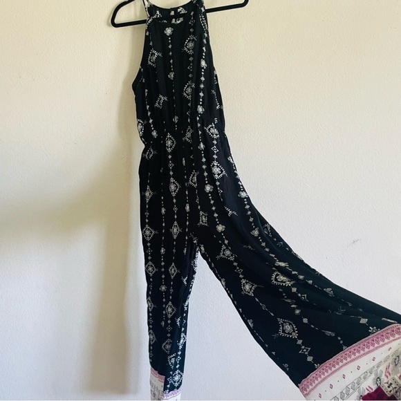 Woman's floral black jumpsuit cinched waist size L wide leg summer bohemian chic - Picture 3 of 11